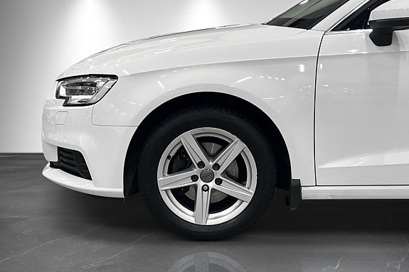 Audi A3 3 of 23