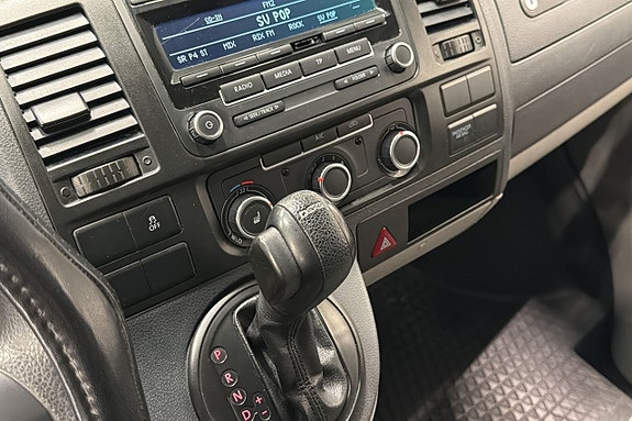 Volkswagen Transporter 12 of 16