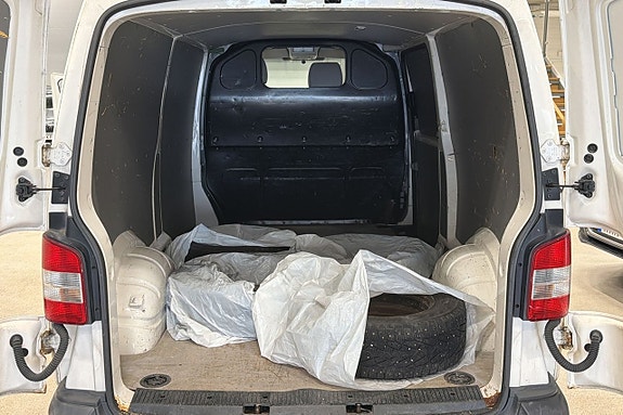 Volkswagen Transporter 16 of 16