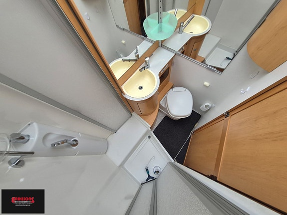 Hymer BC 664 * B-Kort * 5 Sovplatser * AC 9 of 12