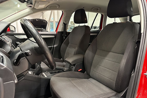Skoda Octavia 16 of 22