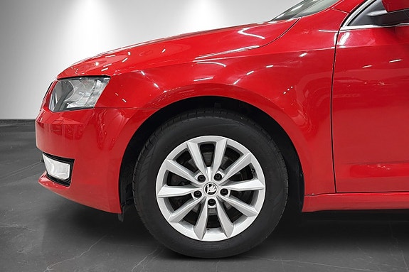 Skoda Octavia 2 of 22
