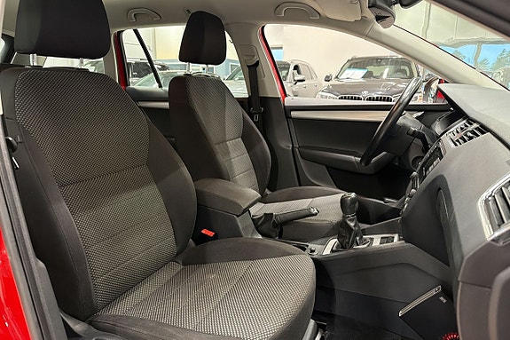 Skoda Octavia 17 of 22