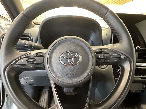 Toyota Yaris Cross 14 of 20