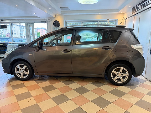 Toyota Verso 4 of 27