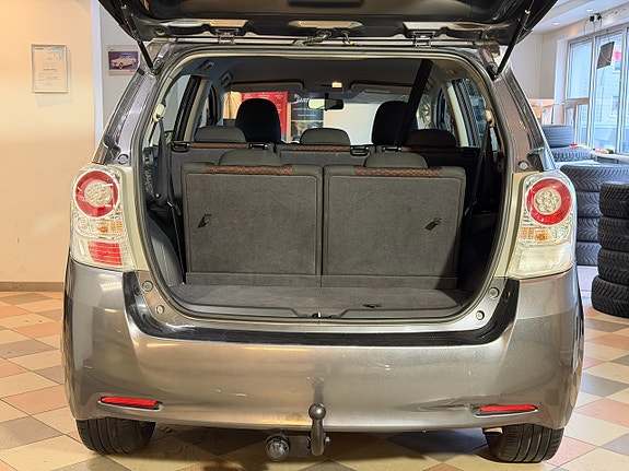 Toyota Verso 8 of 27