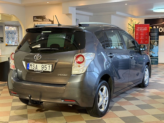 Toyota Verso 6 of 27