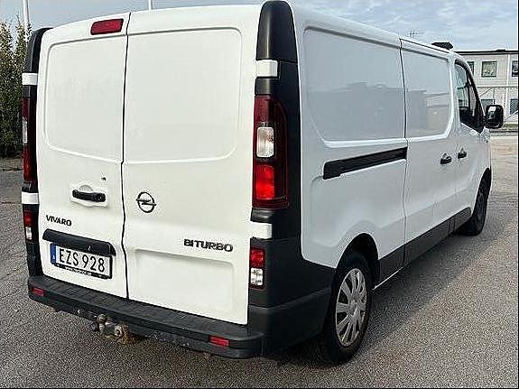 Opel Vivaro 4 of 11