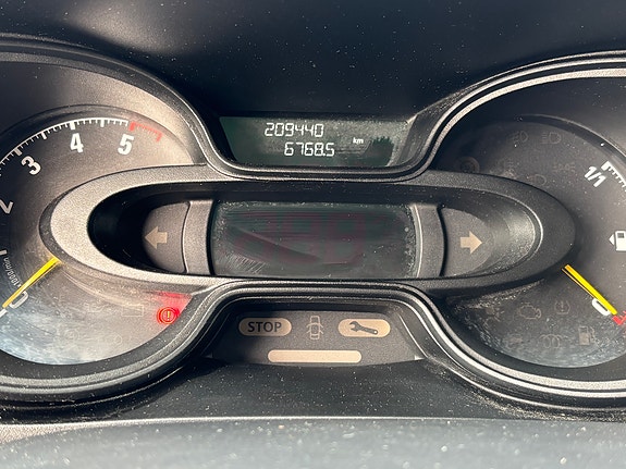Opel Vivaro 11 of 11