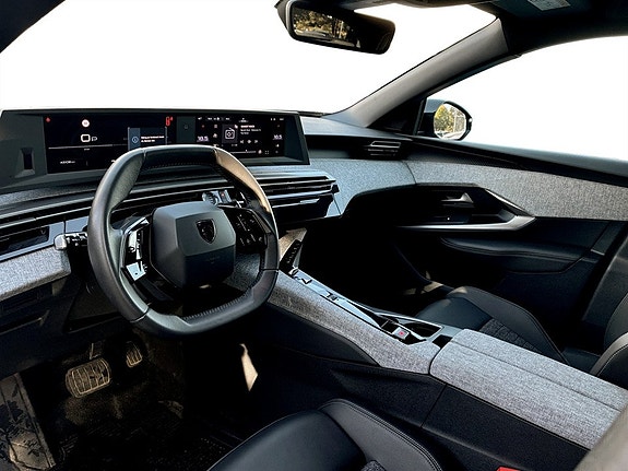 Peugeot 3008 4 of 15