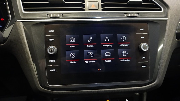 Volkswagen Tiguan 17 of 27