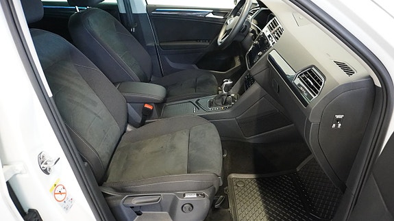 Volkswagen Tiguan 10 of 27