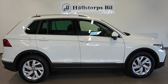 Volkswagen Tiguan 2 of 27