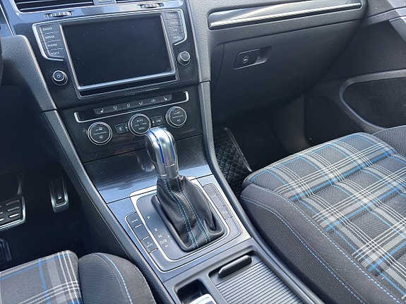 Volkswagen Golf I 13 of 20