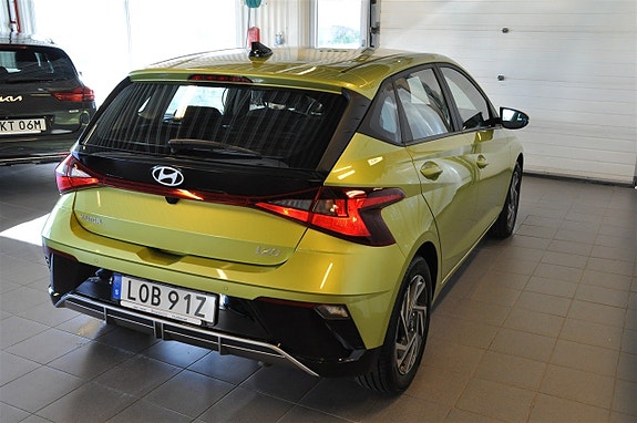 Hyundai i20 5 of 18