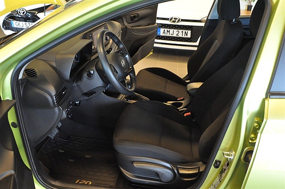 Hyundai i20 6 of 18