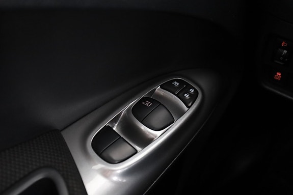Nissan Juke 10 of 30
