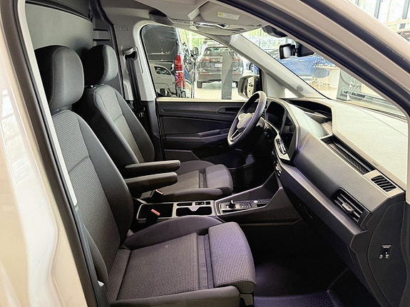 Volkswagen Caddy Maxi 15 of 23