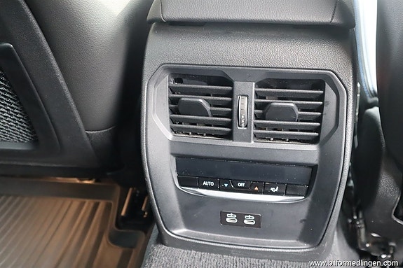 BMW 330e 17 of 23