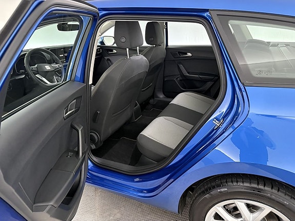 Seat Leon 9 of 18