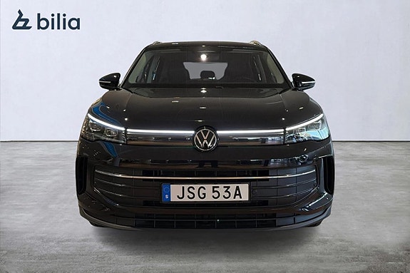Volkswagen Tiguan 2 of 25