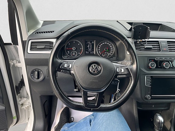 Volkswagen Caddy 10 of 22