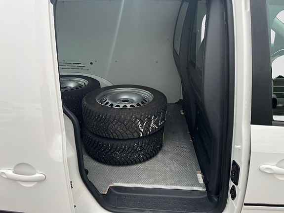 Volkswagen Caddy 13 of 22