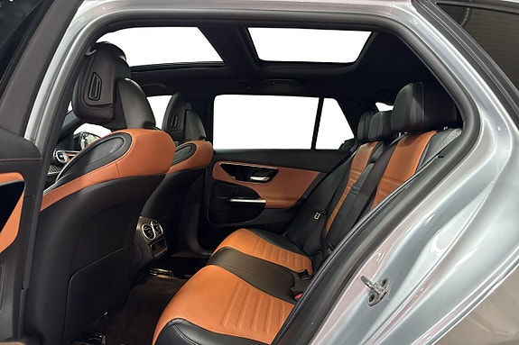 Mercedes-Benz C300 15 of 18