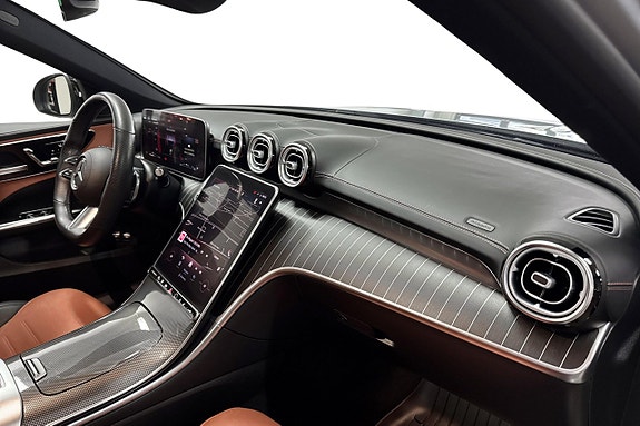 Mercedes-Benz C300 14 of 18