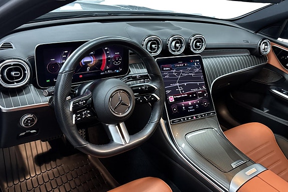 Mercedes-Benz C300 11 of 18