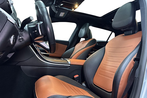 Mercedes-Benz C300 12 of 18