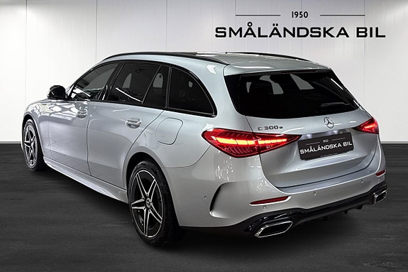 Mercedes-Benz C300 3 of 18