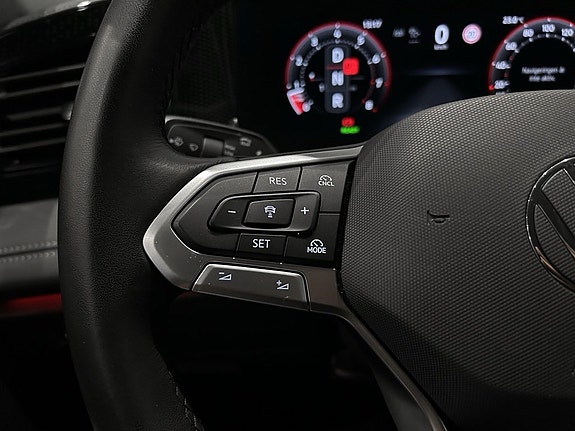 Volkswagen Tiguan 10 of 15