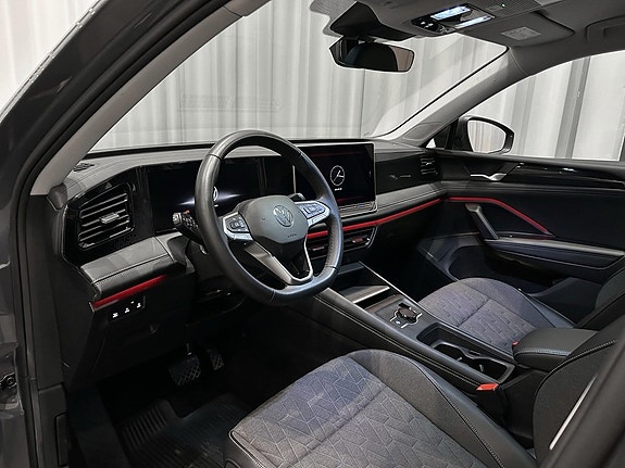 Volkswagen Tiguan 8 of 15
