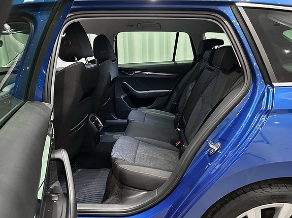 Skoda Octavia 7 of 14