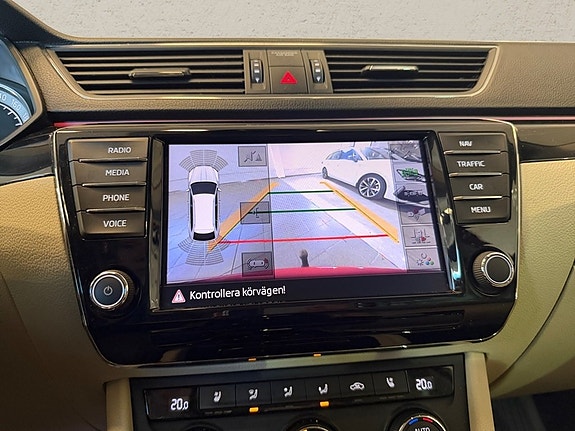 Skoda Superb 18 of 18