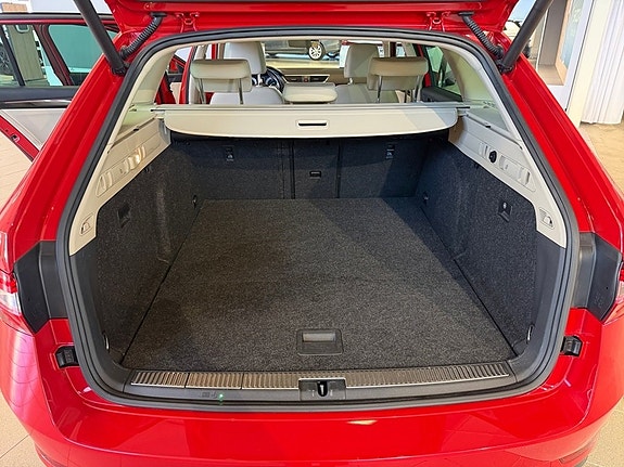 Skoda Superb 8 of 18