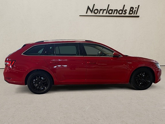 Skoda Superb 11 of 18