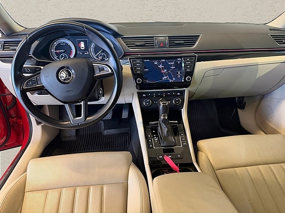 Skoda Superb 5 of 18