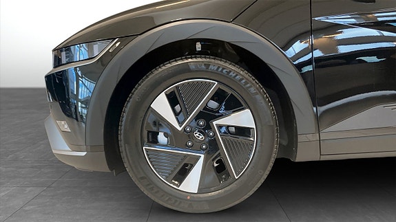 Hyundai Ioniq 5 9 of 12