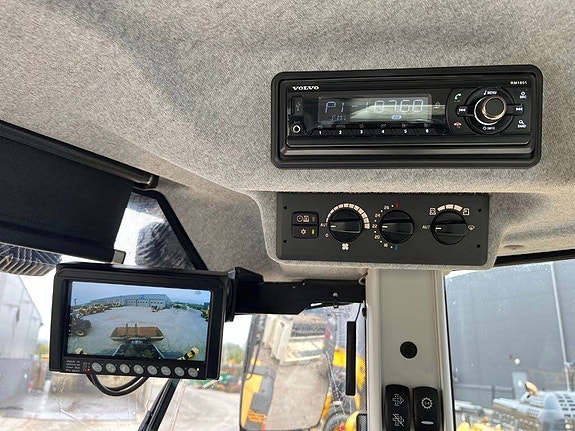 Volvo L 60 H 15 of 18