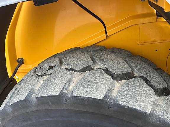 Volvo L 60 H 10 of 18