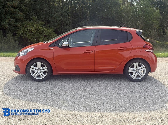 Peugeot 208 4 of 18