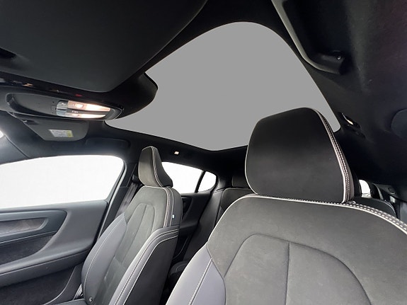 Volvo C40 15 of 30
