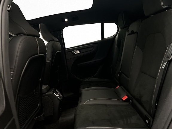 Volvo C40 25 of 30
