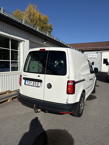 Volkswagen Caddy 2 of 4