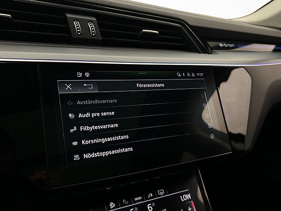 Audi Q8 26 of 30
