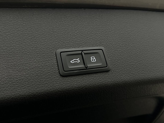 Audi Q8 11 of 30