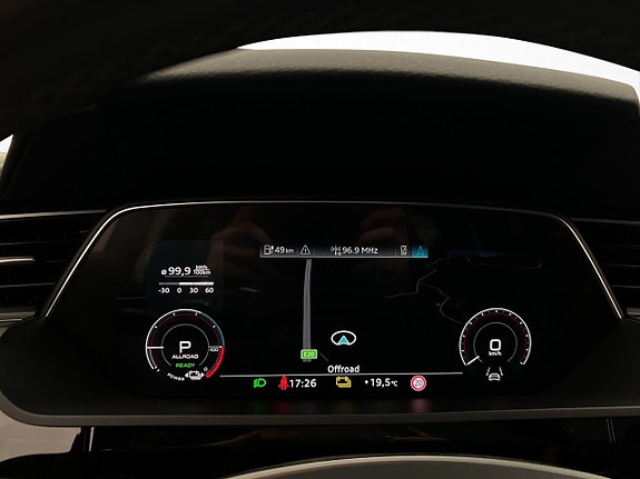 Audi Q8 20 of 30