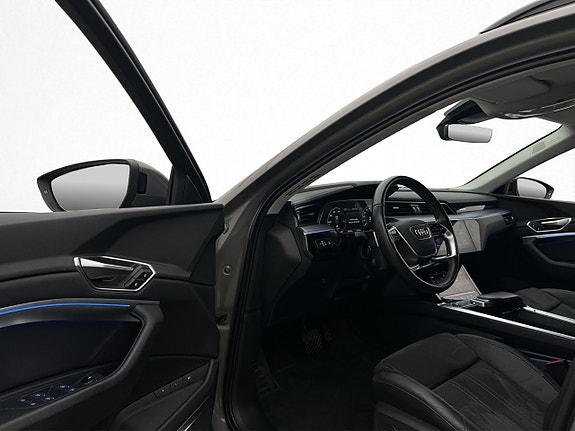 Audi Q8 18 of 30